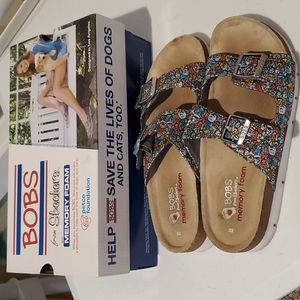 Memory foam sandals